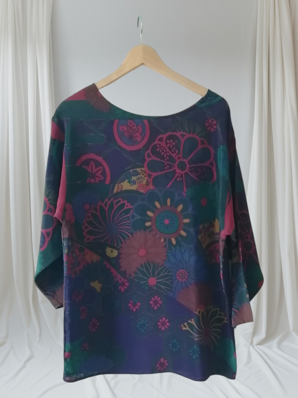 100% Silk Fenn Wright Manson Floral Boatneck Blouse in Teal and Magenta XL